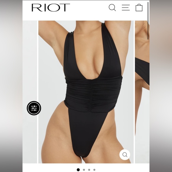 NWT Riot Swim Echo One Piece - Black Size Large - Picture 1 of 10